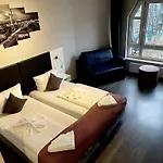阿尔法酒店