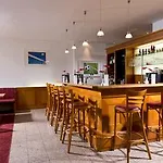 阿尔法酒店